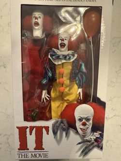 NECA IT (1990 Miniseries) Ultimate Pennywise 7” Action Figure (Version 1, released 2019).