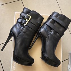 BOOT MICHAEL KORS 6.5 