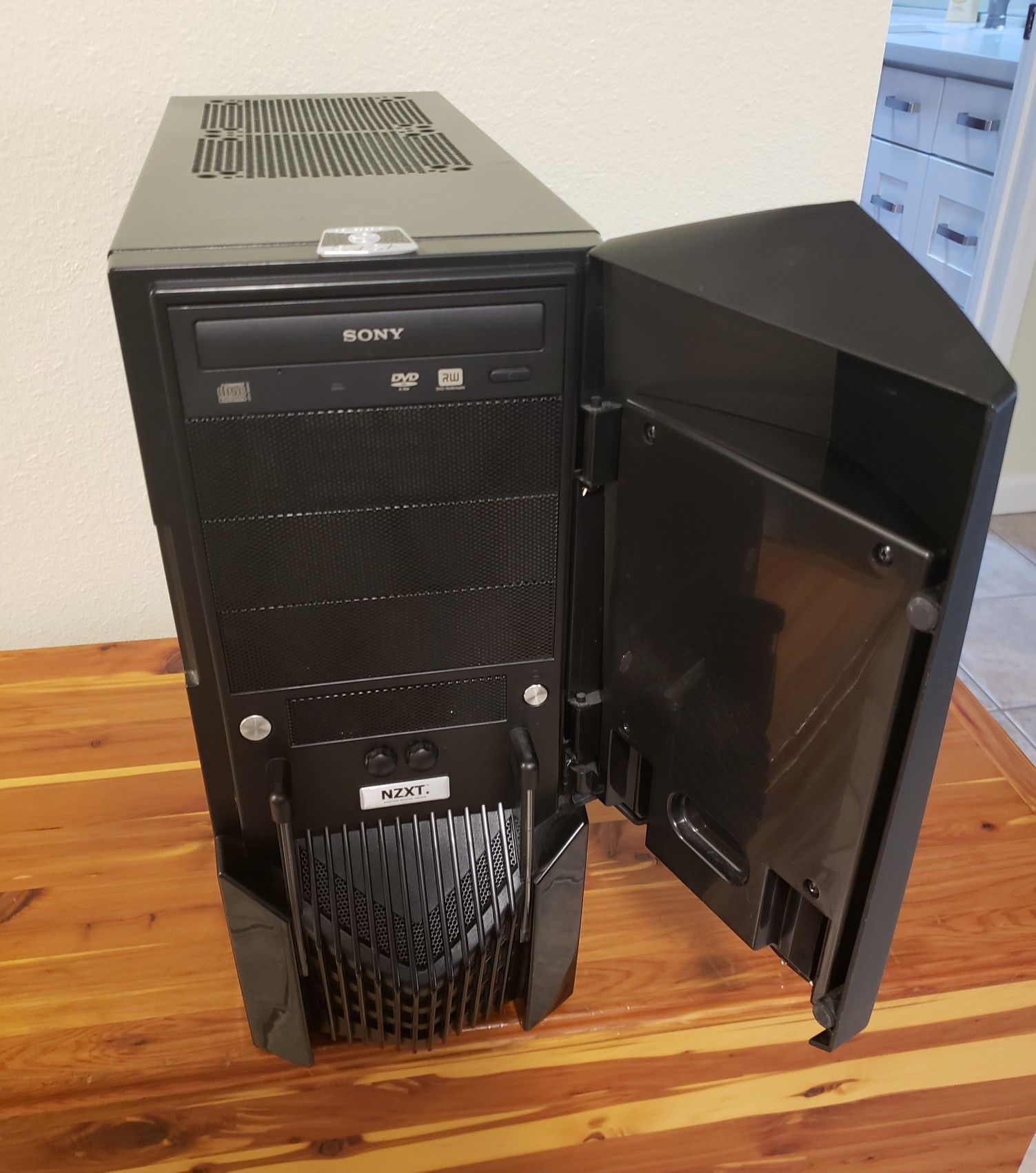 iBuyPower NZXT Lexa-S Gaming Computer Case Chassis w/Blue light