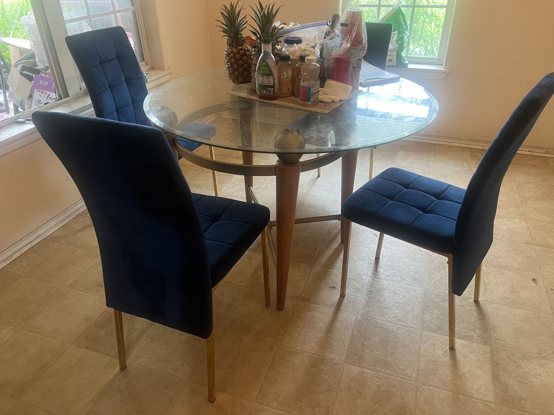 Dining Table With 4 Chairs 