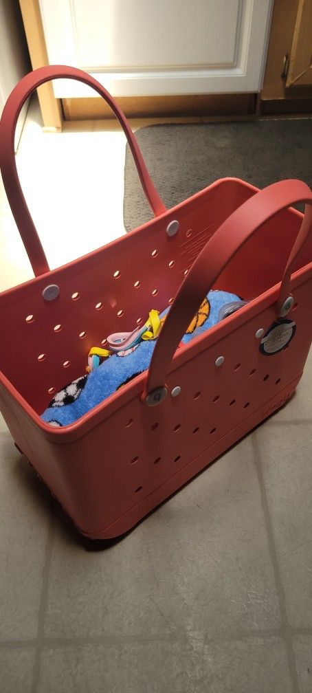 Bogg Bag (Pink) LG