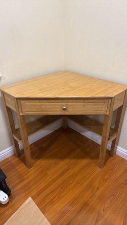 Corner Desk