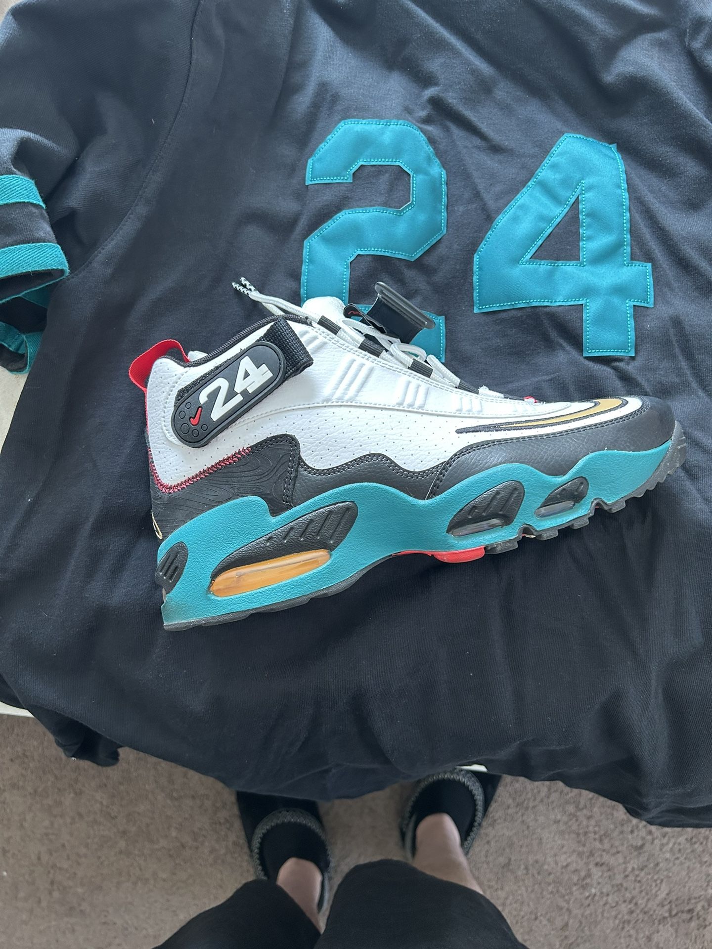 Nike Ken Griffey Shoes And Jersey
