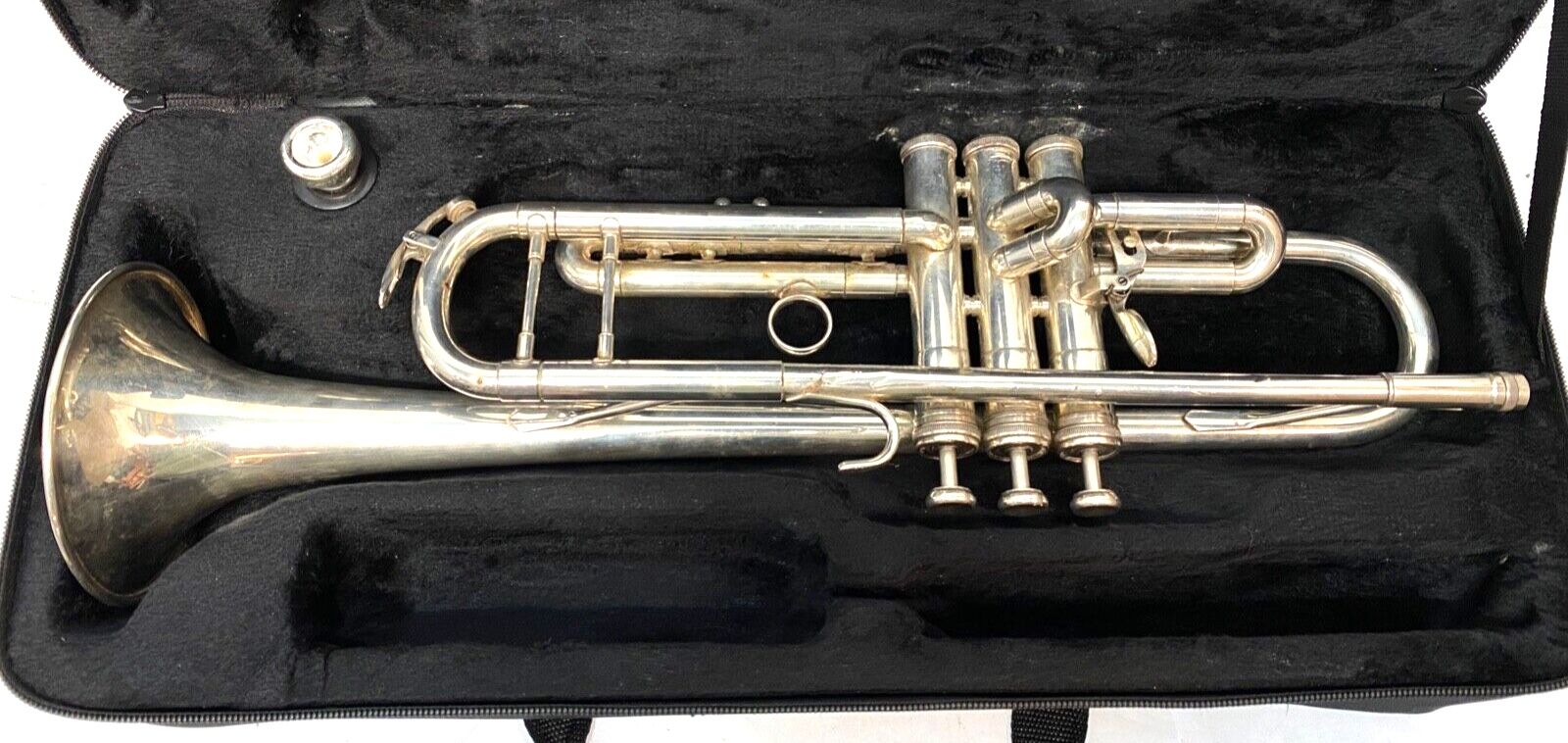 King 2055T Silver Flair BB Trumpet - Silver Plated - with Case WE ALSO HAVE Music Instruments Yamaha Fender Boss Marshall