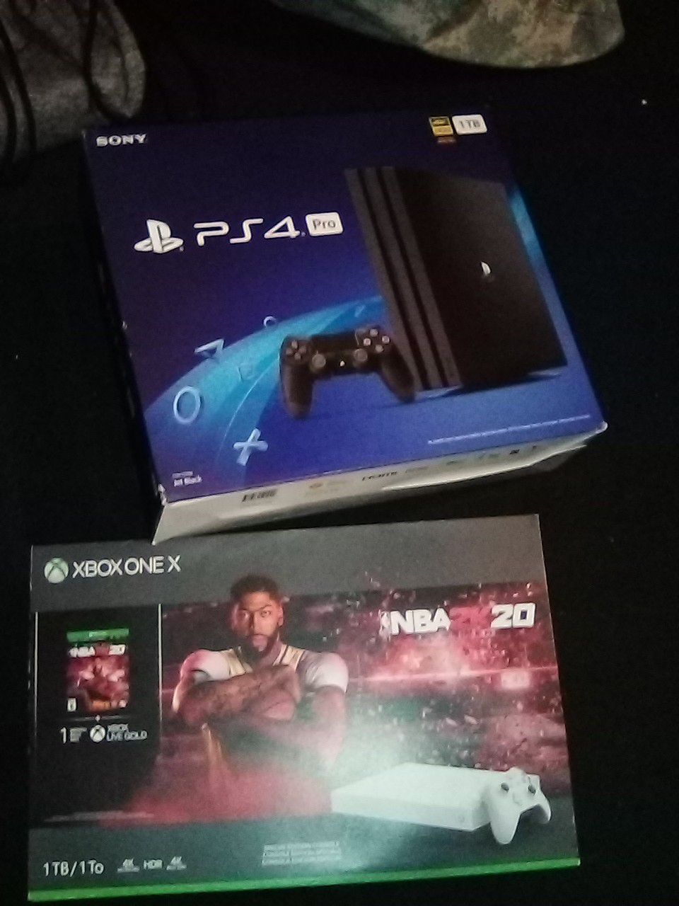 Video games Xbox and PS4 each
