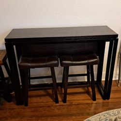 Convertible Space Saving Table And Stools