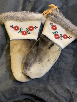 Beautiful  Hand Made Gloves Or Best Offer