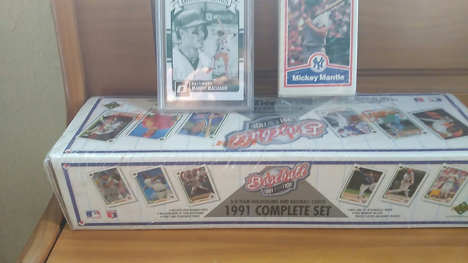 Baseball cards lot