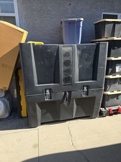 Crates