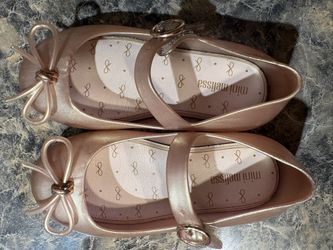Mini Melissa's Size 9