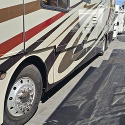 2009 Beaver Contessa 4 Slideouts Must Sell