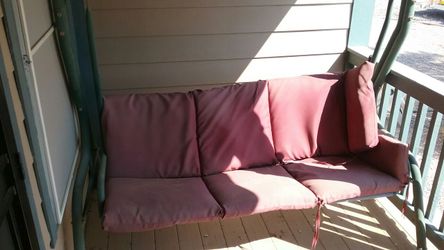 Outdoor swing