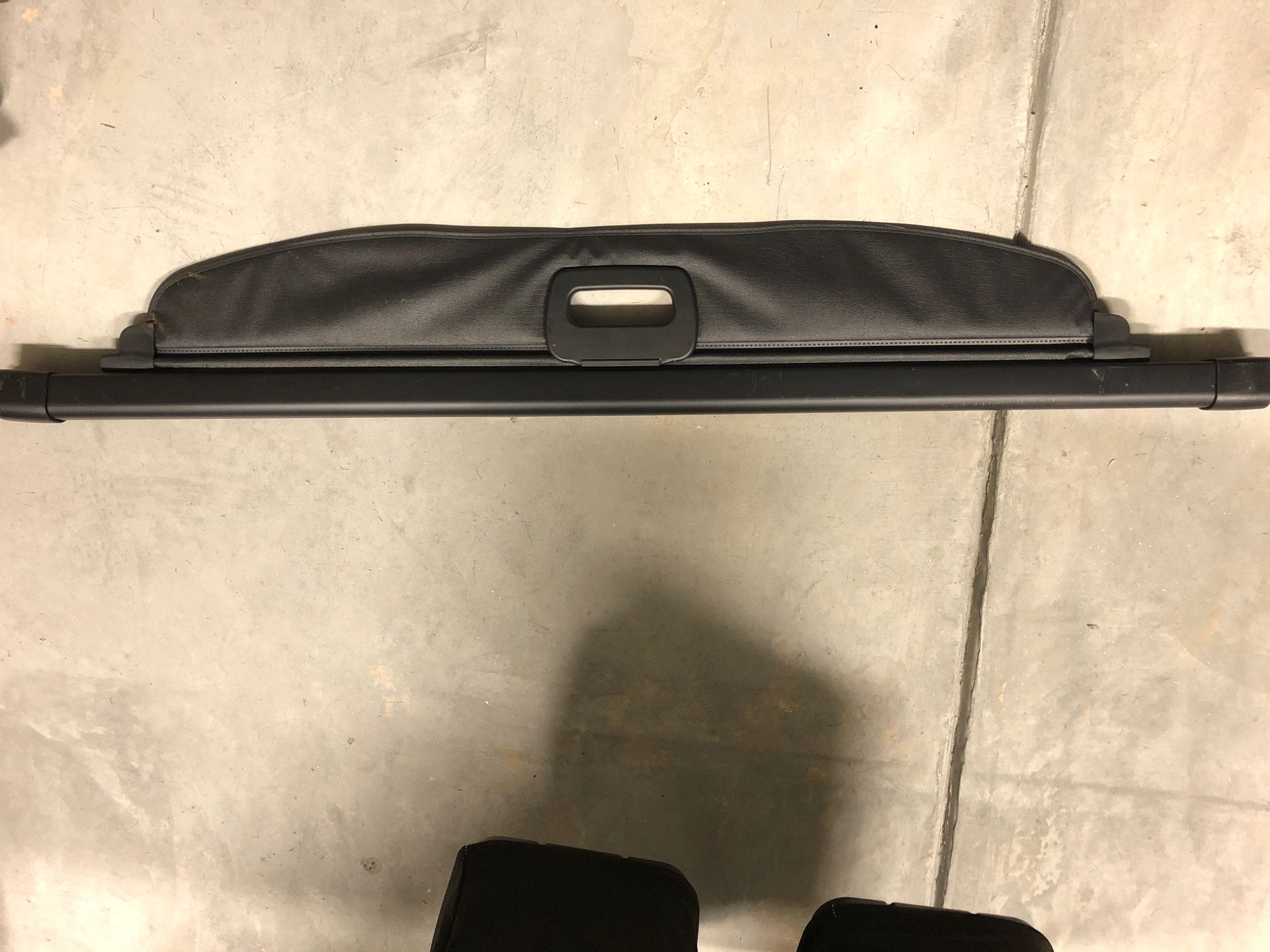 For 2011-2020 Jeep Grand Cherokee Retractable Cargo Cover Trunk Privacy Shade