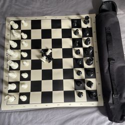 Tournament Chess Set Complete✅Plastic Pieces/4 Queens✅Black Board,& Black Bag✅