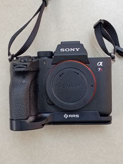 Sony A7RIVA 61 mp digital camera A7R4A
