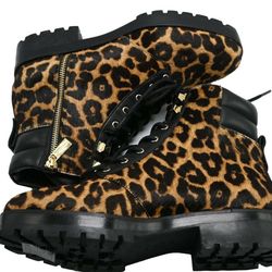 4 Michael kors  ankle boots size 7.5  almost new