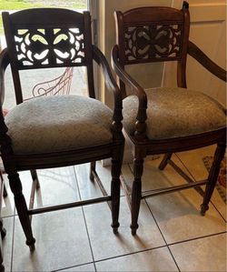 Pair of solid wood swivel bars
