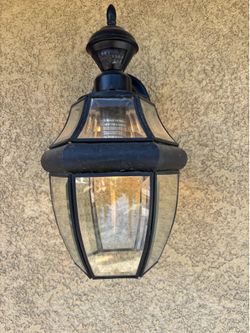 Outdoor Light Fixtures