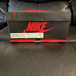 Jordan 1 Retro OG University Blue 