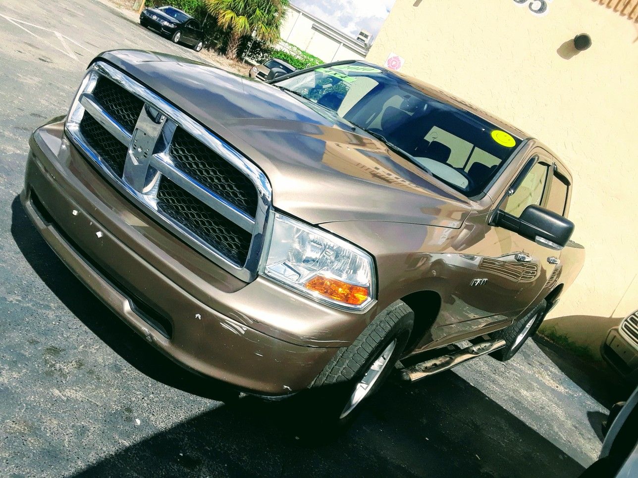 DODGE RAM $16000 TOTAL PRICE