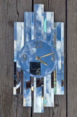 Vintage 5 Panel Mirror Wall Clock