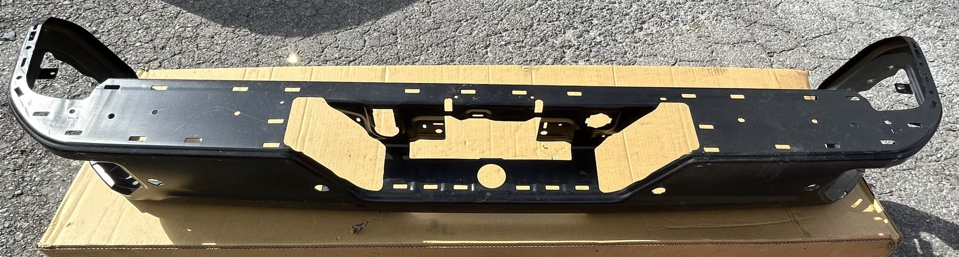 GMC/CHEVY Rear Bumper 2019-2022