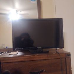 Emerson 24 Inch Tv