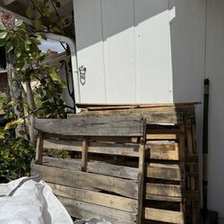 Free Wood Pallets First Come First Serve 
