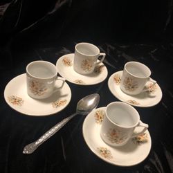 Fine mini set of tea/espresso cups with beautiful gold trim and flower disigns(8 pcs)