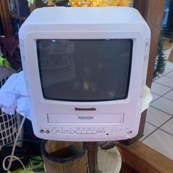 Panasonic 13’’ Retro Gaming Crt Tv / VCR