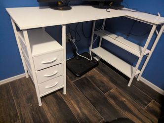 Computer Desk L Shaped White Wood w/Outlets