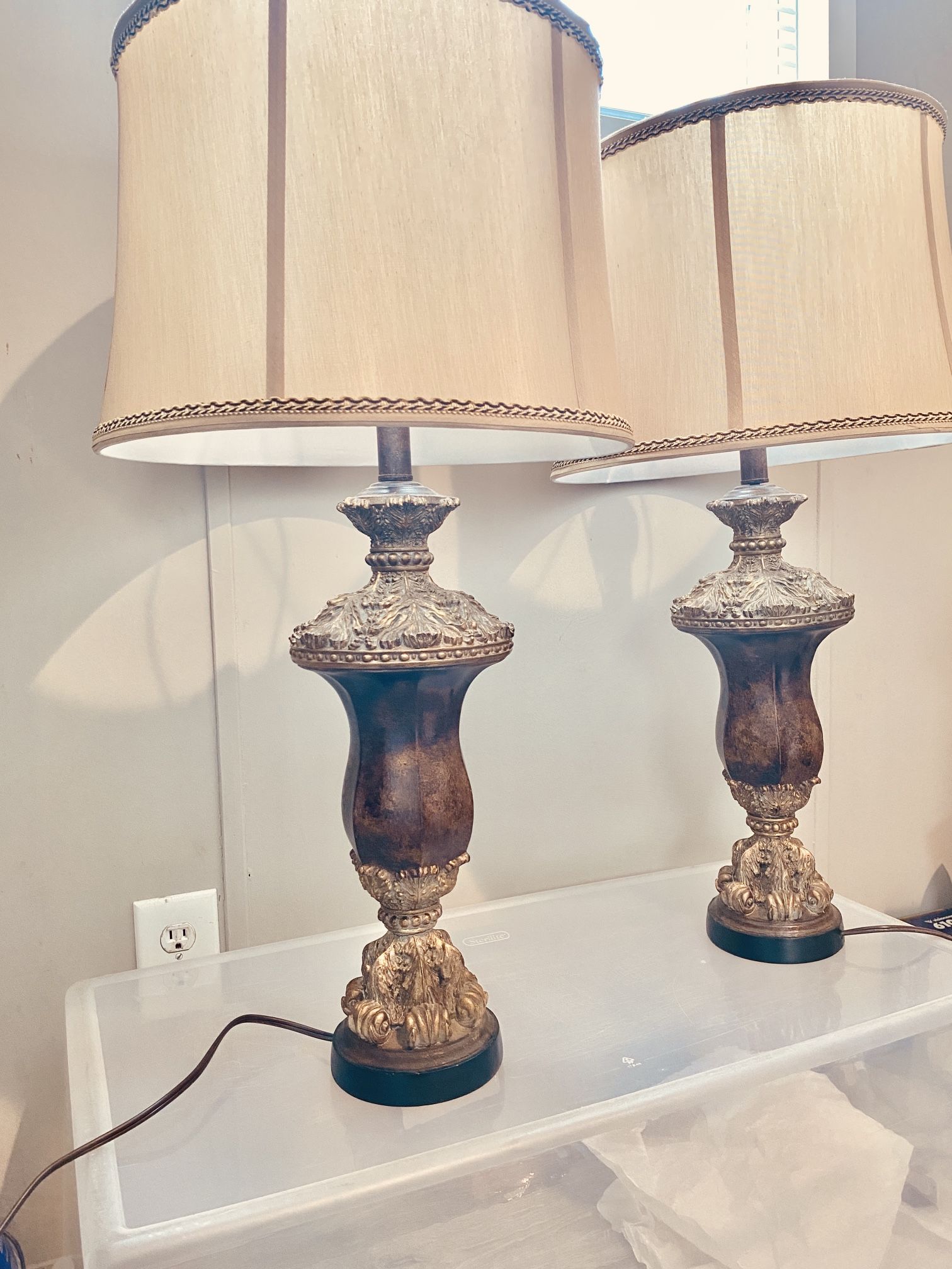 2 Mid Century Style Table lamps