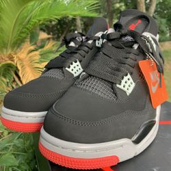 Jordan 4 breds 