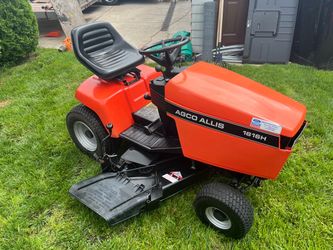 Riding mower-    AGCO Allis 1616H