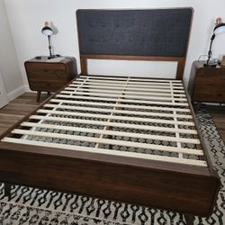 Auburn Queen Platform Bed