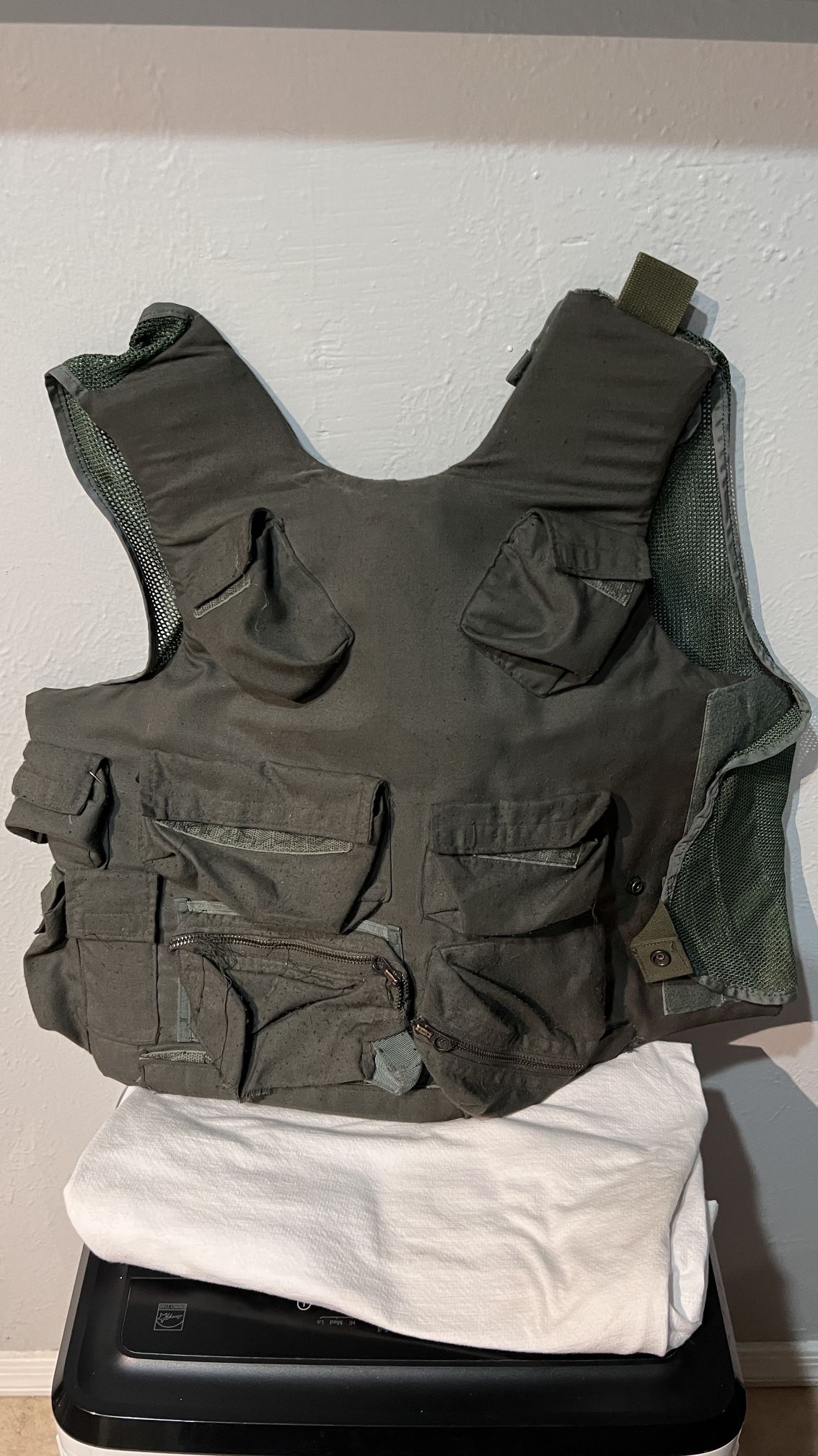 US Army Old Military Style Army Vest. TWC FIGHTER / FRAGMENTATION vest