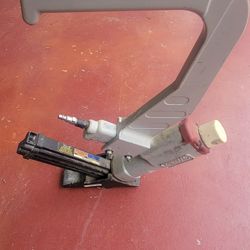 16 GA Pneumatic Cleat Nailer