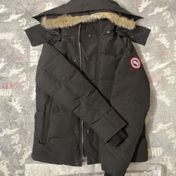 Canada Goose 