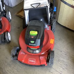 Toro Recycler 22 in. SmartStow 60-Volt Max Lithium-Ion Cordless Battery Walk Behind Push Lawn Mower (Tool-Only)