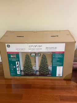 Christmas tree 9 ft