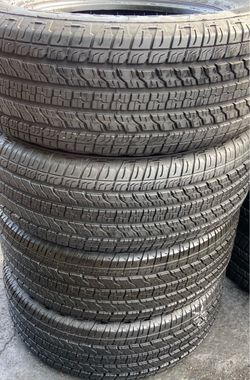 4 Llantas Usadas Good Year Wrangler Territory HT 255/65/17 $240 las 4