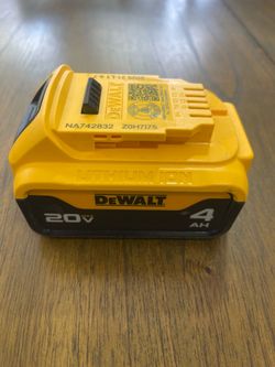 DEWALT 20V MAX Premium Lithium-Ion 4.0Ah Battery Pack