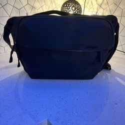 Peak Design Sling Bag