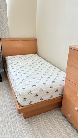 Twin bed + dresser