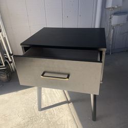 Small Side Table W Drawer