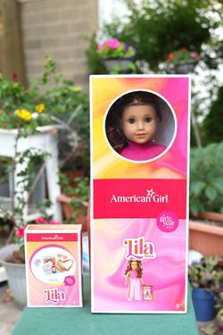 American Girl 2024 Girl of the Year Lila Monetti Doll & Accessories Bundle