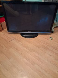 Panasonic TV works great 55 inch tv