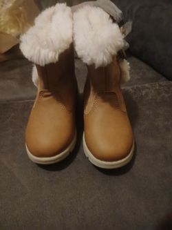 Tan Leather Winter Boots with Faux Fur Cuff
