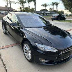 2015 Tesla Model S