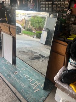 FREEEEEEE  48” x 24” mirror